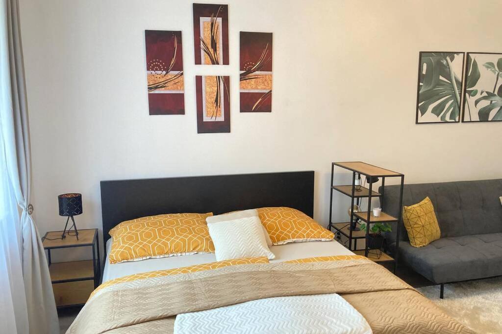 Byt Ve Vrsovicich K Pronajmuti - Cozy Apartment Vrsovice Praha Eksteriør bilde